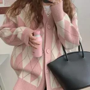 [하프클럽/셀럽하우스]여성 2컬러 캐주얼 아가일배색 가디건 루즈핏 봄 가을