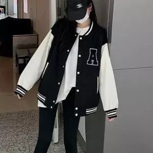 여자 간절기 데이트 룩 바시티 외출 아무 봄가을자켓