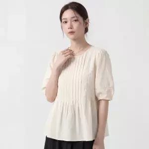 KARRA 클로이핀턱블라우스_A4M1444