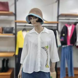 베네통/애플아울렛/프린팅 브이넥 블라우스/BABL95531