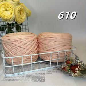 TEMU 2개, 600그램. 대형 실볼로 다양한 DIY 공예품(카펫, 쿠션, 슬리퍼 등) 손뜨개용으로 편리하게 사용 가능하며 색상의 실볼로 다재다능한 수공예 재료입니다