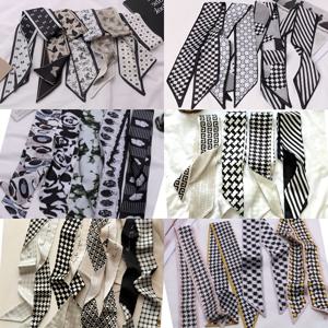 26피스/24피스 멀티펑셔널 플리츠 스카프 세트. 빈티지 프렌치 체크 패턴/프린트 헤어밴드. 조절 가능한 스트랩으로 다양한 패션 액세서리, 헤어스타일 등에 적합. 목걸이로 사용 가능한 장식용 스카프