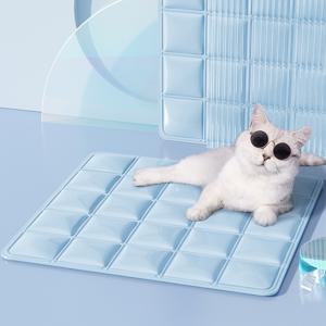 TEMU 반려동물 쿨매트 여름 애완동물 쿨링 매트 강아지와 고양이 여름용 방석 통기성 좋고 시원한 매트 누워서 쿨링 효과가 있으며 부드럽고 편안한 소재로 제작,여름철 애완동물 냉각 매트 및 침대, 땀 흡수 원단으로 제작 - 고양이와 강아지를 여름 내내 쾌적 소형, 중형 고양이 및 강아지에게 적합