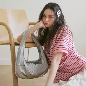 [롯데백화점]랩 글램 호보백(AR7AB421)