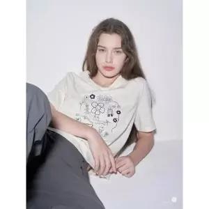비비올리비아 자수 모티브 브이넥 면 티셔츠 VVBAS5M3481
