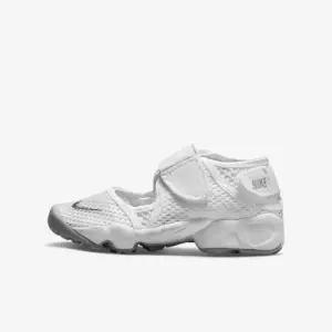 [Nike 국내매장판] 나이키 리프트 리틀키즈 주니어 올백 화이트 메쉬 샌들 운동화 322359-111