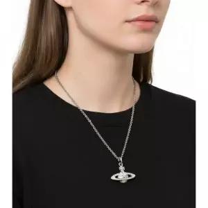 26SS MINI BAS RELIEF PENDANT (63020086 02P116 CN) (미니 바스 릴리프 펜던트 목걸이)