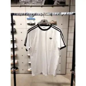 [아디다스]매장발송 남녀공용 오리지널 3-STRIPES 티 KE3537_ESC