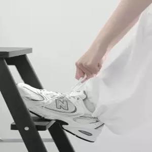 [정품] 뉴발란스 530 화이트 남성 여성 런닝화 발볼넓은운동화 굽있는신발 MR530AD