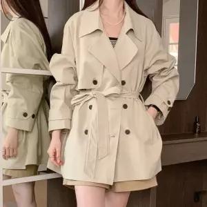 [옷자락]여자 데이트룩 더블버튼 박시핏 봄 숏트렌치 코트