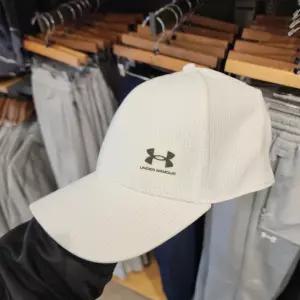 언더아머 캡 모자 남성 아머벤트 로우 골프 데일리 화이트 1383440-100