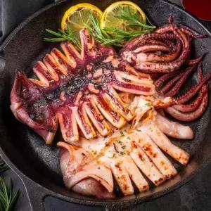 한양식품 국내산 반건조오징어 특대 1kg(6미) + 소스증정 피데기