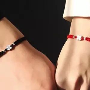 네잎클로버 행운 매듭 커플 우정 실 끈 팔찌 2color 여름 학생 커플템 여성 액세서리 팔찌 여자 템
