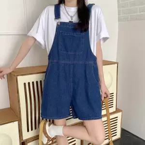 청 점프수트 데님 진청 점프슈트 멜빵 반바지 코디 캐주얼 데이트룩