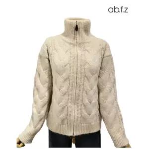 [롯데백화점]abfz 꽈베기 지퍼 긴팔 울 니트 가디건 APA1HY49A