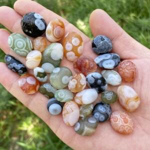 자연 녹색 Sardonyx Alxa 고비 마노 바위 표본 에너지 크리스탈 차크라 Reiki 치유 돌 정원 장식 GK1-22