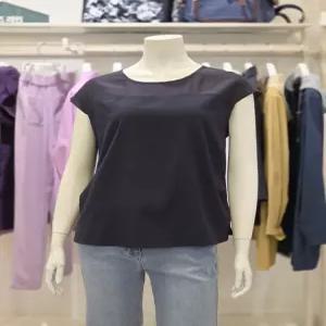 크로커다일레이디 베이직 블라우스형 민소매 티셔츠 CLFMTS302 610482