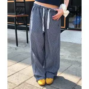 매장정품 WHO.A.U [캘리걸]Seersucker Stripe Pants / WHTAG2431F