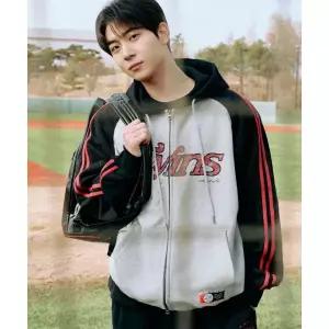 1993스튜디오 [LG트윈스x1993스튜디오] 라글란 배색 트랙 후드집업_블랙