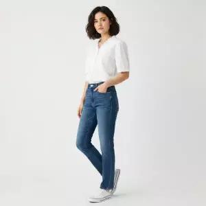 [무료배송] 세라 SAERA 26SS 최신상 여성 퓨어 코튼 아일렛 자수 블라우스(화이트)