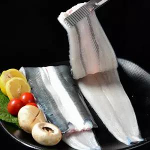 [파인밀] 국내산 자포니카 민물장어 700g 1미 (손질 후 500g내외) 소스+초생강