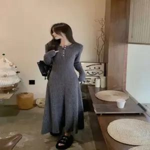휴가룩 여자 데일리 슬림한 플레어 골지 니트 원피스