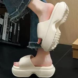 여자 외출 사무실 깔끔한 라인 높은 굽 기높이 슬리퍼 가벼운 쿠션 PVC 화장실 발편한