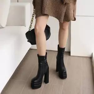 통굽 겨울 발목부츠 봄부츠 미들힐 봄구두 부츠힐 힐