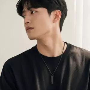 써지컬스틸 스틱 목걸이 남자친구 여자친구 선물용 이니셜 펜던트 주얼리 써지컬