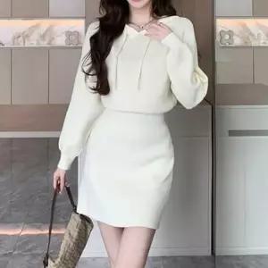 [오노마] ONM 후드 골지 니트 미니원피스 봄가을 캐주얼 데이트룩 17775552)