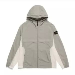 내셔널지오그래픽 펄렉스 경량 컬러블록 바람막이 N242UJP060 264780