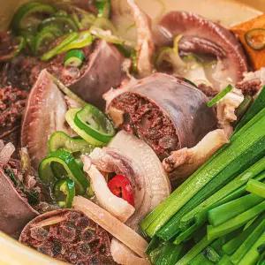 머릿고기 듬뿍 순대국 얼큰한맛