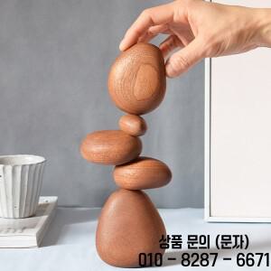 단단한 나무 돌 모양 재미있는 예술 장식품 북유럽 스타일 퍼즐 감압 홈 벽 액세서리