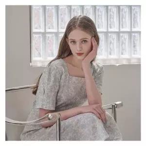 [숲] 스퀘어 네크라인 벨티드 원피스 (SB4OPE1)