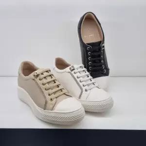 엘칸토 M백화점 여성 키높이 5CM 스니커즈 심플한 디자인의 히든 웨지 5CM 키