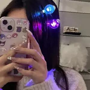발광 전구 모양 머리 장식 헤어 액세서리 파티 공연 야광 조명 헤어핀 클립