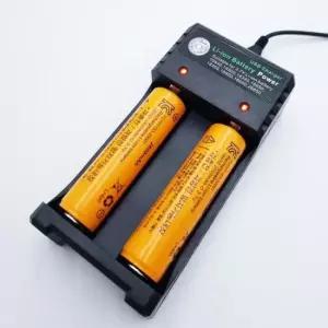 18650충전기 18650 리튬이온 배터리 건전지 충전기 풀세트 3.7V 2P