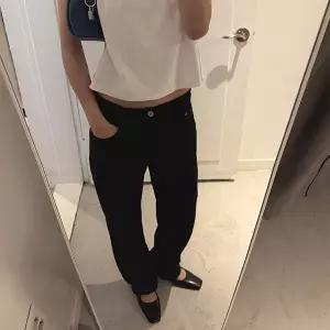 [메이비베이비] Gather Denim Pants (Fabric by Ring yarn Denim)