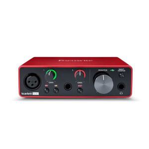 기타리스트, 보컬리스트, 팟캐스터 또는 프로듀서를 위한 포커스라이트 스칼렛 솔로 3세대 USB 오디오 인터페이스로 스튜디오 품질의 사운드를 녹음하고 재생할 수 있습니다