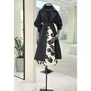 수량한정 JIGOTT 벨티드 백 밴딩 싱글 트렌치 코트 JS3B0TC501 2753704