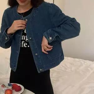 ONM 데일리 디자인 사이드 포켓 여성 노카라 데님 자켓