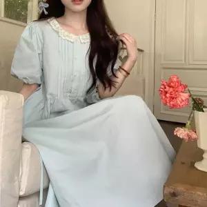ONM 라운드넥 레이스 디테일 퍼프소매 허리 스트링 원피스