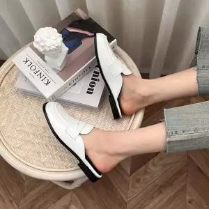 [에이치플러스몰]플랫로퍼 뮬블로퍼 여성뮬슬리퍼 여성샌들 블로퍼 뮬