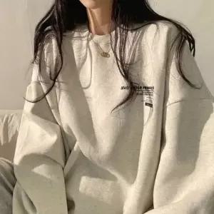 [하프클럽/]맨투맨 여성 루즈핏 백프린팅 티셔츠 2컬러