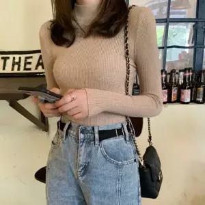 친절한탄씨 여자 가을 직장인 출근 룩 코디 골지 슬림 핏 니트 니트티셔츠폴라목티 이쁜니트쇼핑몰