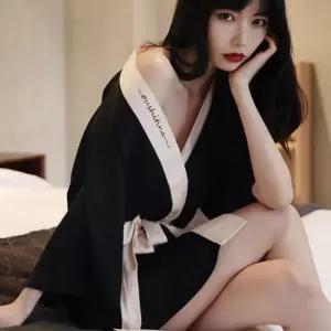 여성 배색 섹시 레터링 수면 실크 로브 골프 가운