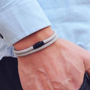 새로운 미니멀리스트 남자 로프 팔찌 더블 레이어 생존 Braclet 옴므 액세서리 남자 친구 선물 자석 버클 Pulsera Hombre