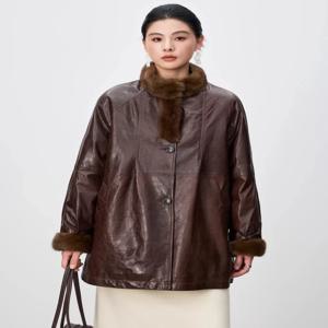 여성을 위한 겨울 천연 가죽 구스다운 재킷 2026년 신상 고급 심플한 천연 밍크 퍼 칼라 진짜 양가죽 다운 코트