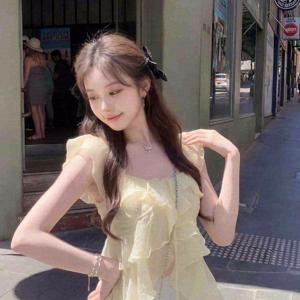 TEMU 2026 신상 옐로우 민소매 캐미솔 탑 프렌치 스타일 러플 밑단 비대칭 슬림핏 여성용 여름 이너웨어 블라우스