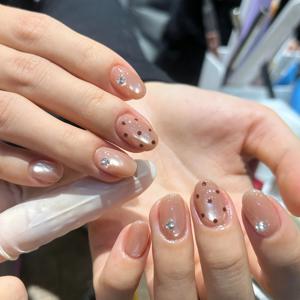 TEMU 초부드러운 통근용 폴카 도트 짧은 타원형 캣아이 네일 아트 액센트 포함 화이트 강조 우아하고 데일리하게 착용 가능한 네일 스티커 10개입